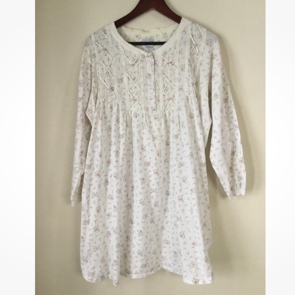 Vintage Celestial Dreams Komar Floral Smocked Nightgown Shabby Cottagecore Read